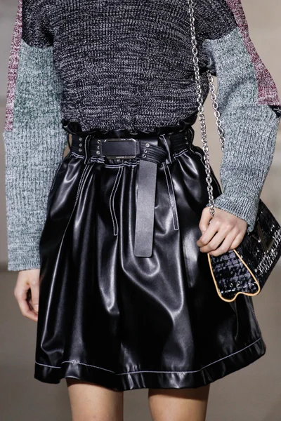 Look 43